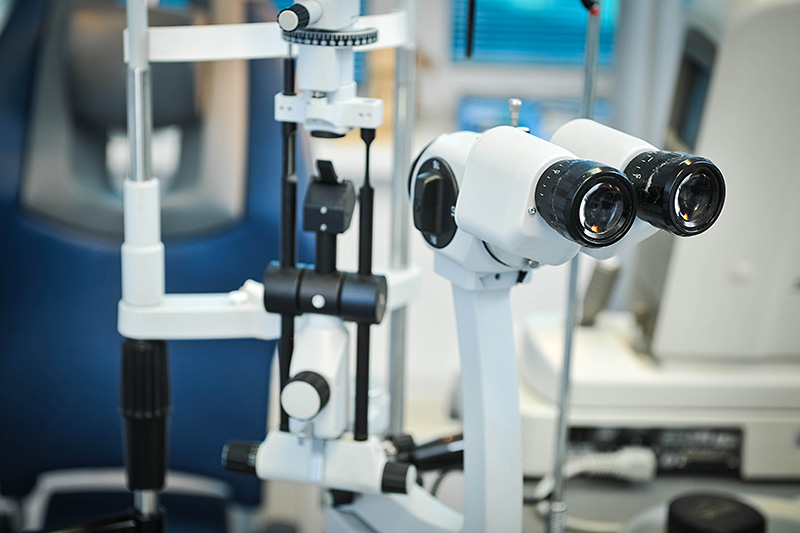 Biomikroskop uređaj za pregled detalja oka